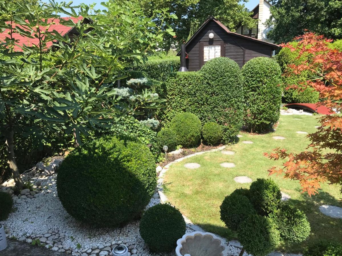Nyaralo Japankerttel - Apartment With Japanese Garden Balatonmariafurdo Exterior photo